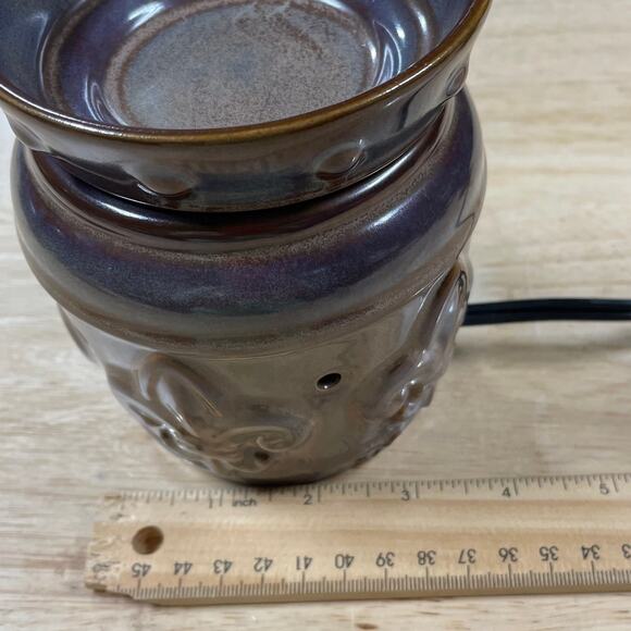 Scentsy Chateau Medium Size Warmer Fleur De Lis Design Used Tested Working - Picture 6 of 6